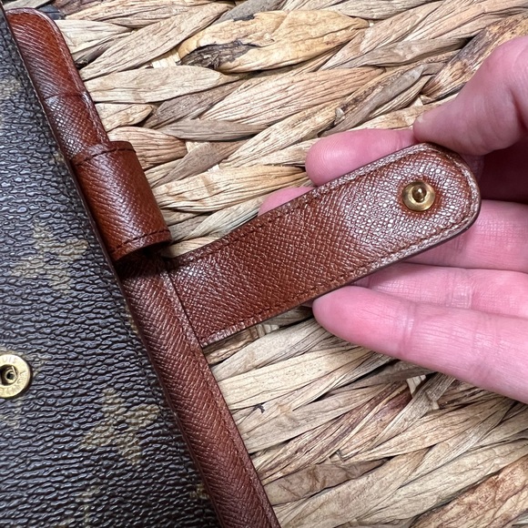 Louis Vuitton Agenda MM Schedule Planner - Picture 11 of 16